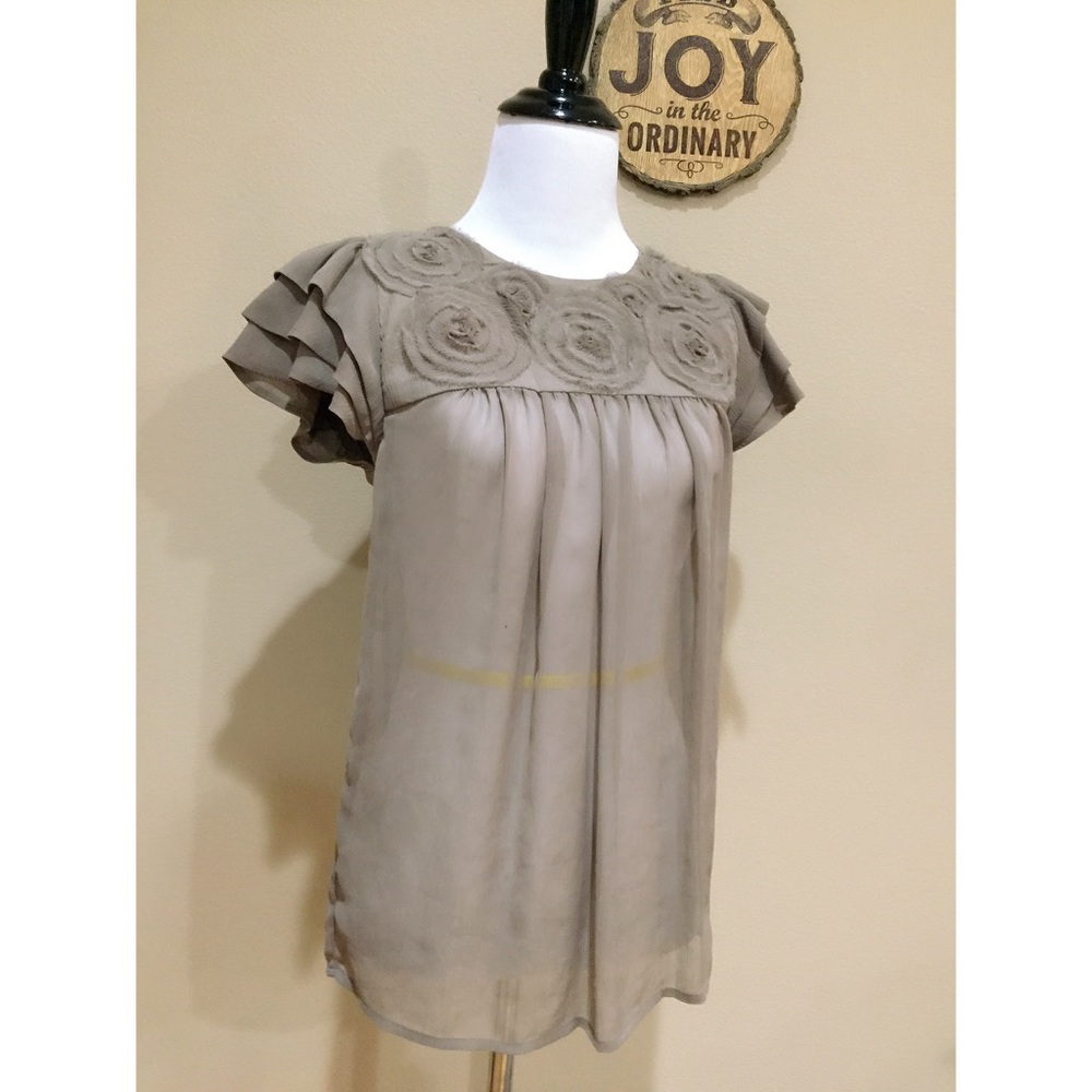 NWOT BCBG Generation Chiffon Appliqué Blouse XS